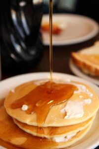 restaurant-breakfast-pancakes-1318881