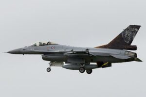 f16s