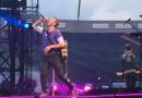 Bloody idiot: So-called “fan” pelts Coldplay guitarist with bottle during last night’s concert