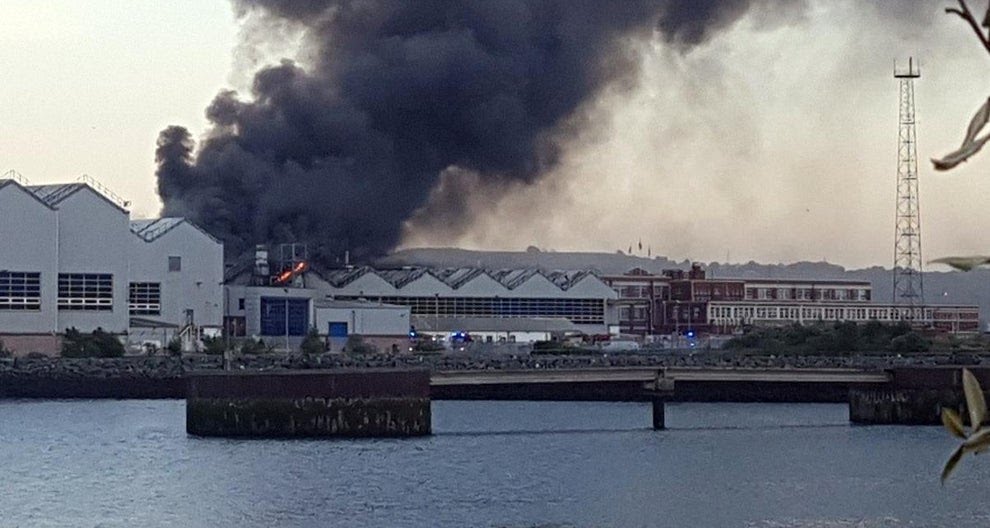 BREAKING: A massive fire has broken out in a huge Belfast aerospace ...